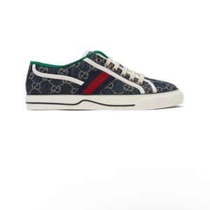 Gucci
Tennis 1977 leather trainers